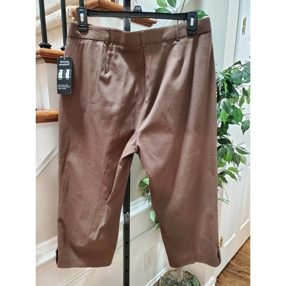 Counterparts Women's Solid Brown Polyester Mid Rise Comfort Waist capris 16 - Picture 7 of 12